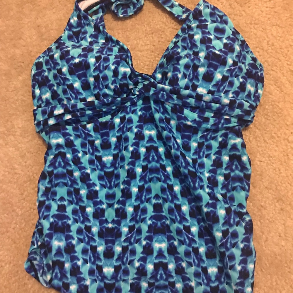 Athleta tankini top 32 D/DD